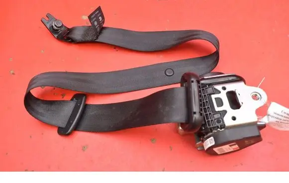 Volvo V60 Front seatbelt 39823322