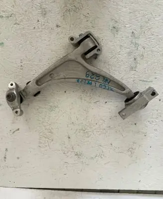 Volvo XC60 Front upper control arm/wishbone 