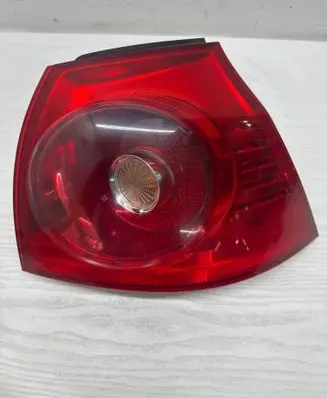 Volkswagen Golf V Rear/tail lights 1K6945096E 028490202B 00880247