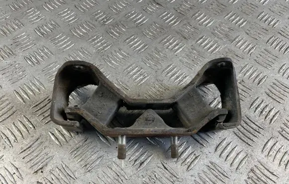 Subaru Forester SG Gearbox mount