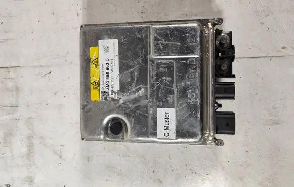 Audi Q7 4M Voltage converter inverter 4M0959663C 022SW0324