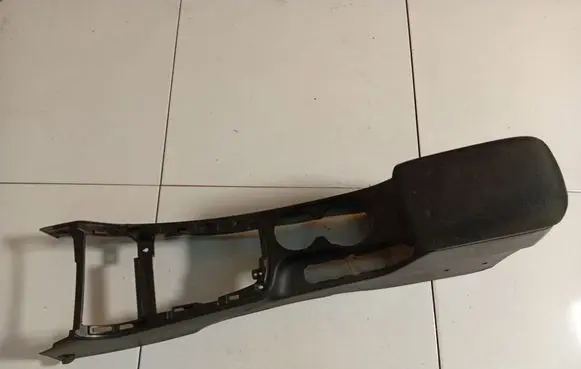 Hyundai i30 Armrest 8461121100 84611-21100