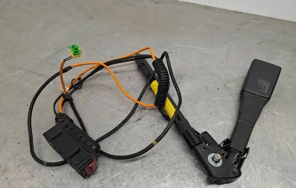 Opel Astra H Front seatbelt buckle 13127268 13130025