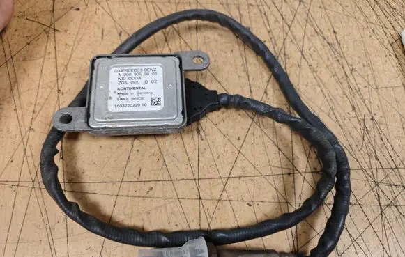 Mercedes-Benz GLE (W166 - C292) Lambda probe sensor A0009059803
