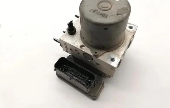 Hyundai ix35 ABS Pump 589002Y940