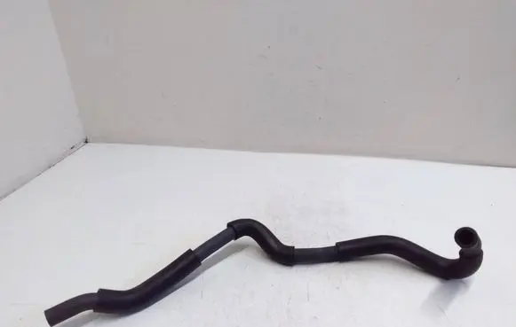 Toyota Prius (XW50) Engine coolant pipe/hose