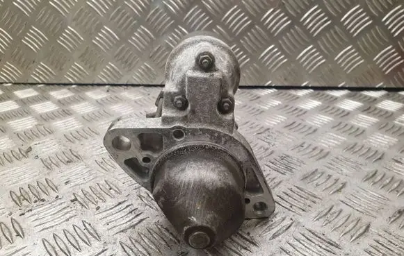 Toyota Avensis T250 Starter motor 281000G040