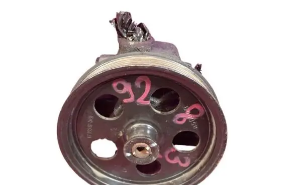 Ford Mondeo Mk III Power steering pump