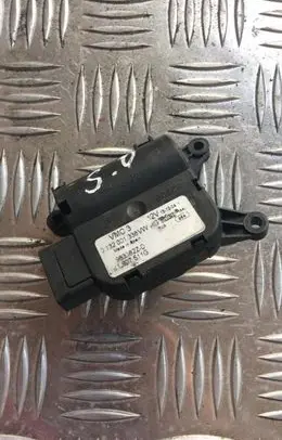 Skoda Octavia Mk2 (1Z) Intake manifold valve actuator/motor 1k0907511d
