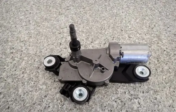 Mazda 3 I Wiper motor