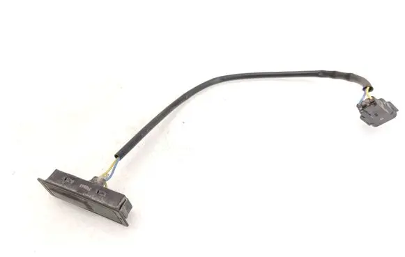 Nissan Qashqai Tailgate/boot open switch button 