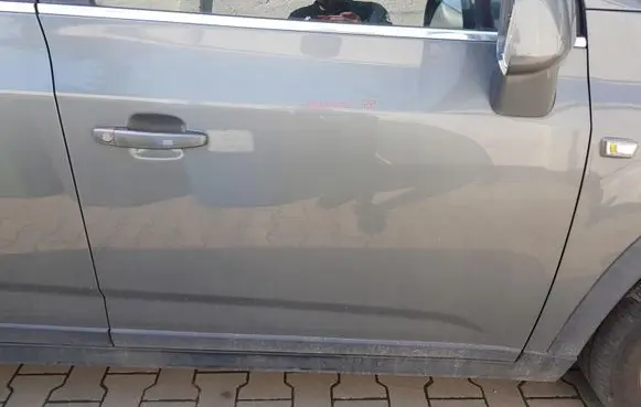 Chevrolet Orlando Front door