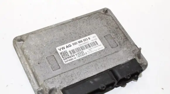 Volkswagen Polo Engine control unit/module 03D906023B