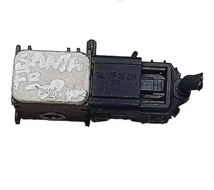 Hyundai Santa Fe Airbag deployment crash/impact sensor SA320100000 959303L100 37060112