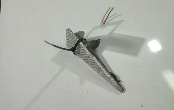 Renault Scenic II - Grand scenic II Front fender indicator light 