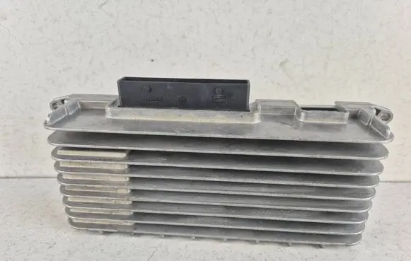 Audi A6 S6 C6 4F Sound amplifier 4F0910223M 4F0035223N