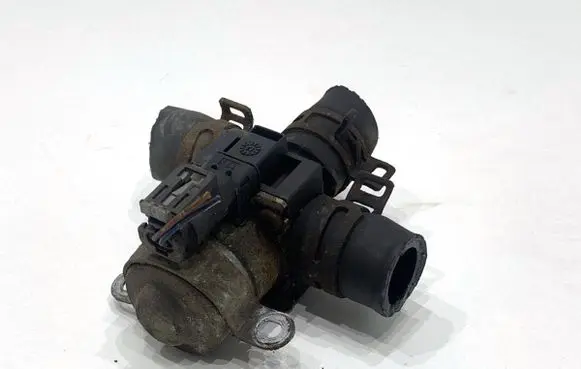 Mercedes-Benz GLE (W166 - C292) Coolant heater control valve A0005062864