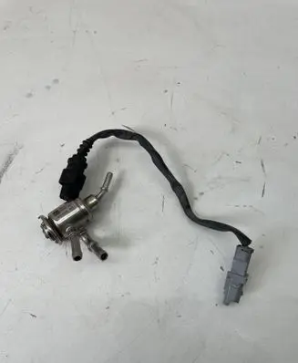 Renault Trafic III (X82) AdBlue injector A3C0064880000 2225807014 N315403432