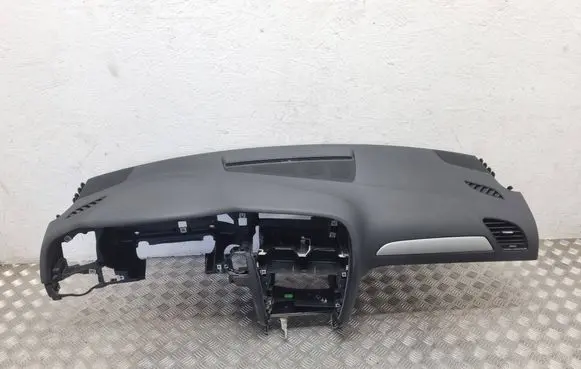 Audi A4 S4 B8 8K Dashboard 8K1857041