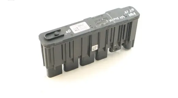 BMW 3 GT F34 Power management control unit 8638551 18576710 P00154201