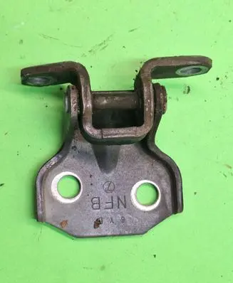 Front door upper hinge