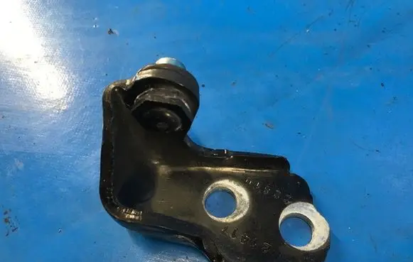 Lincoln MKZ II Front door lower hinge CJ5Z7822810B