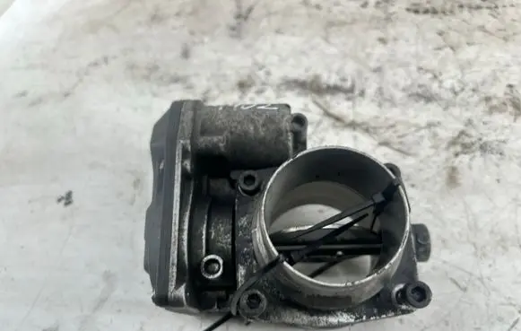 Opel Meriva B Throttle valve 50569200