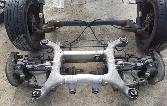 BMW 5 F10 F11 Rear axle beam 6794665