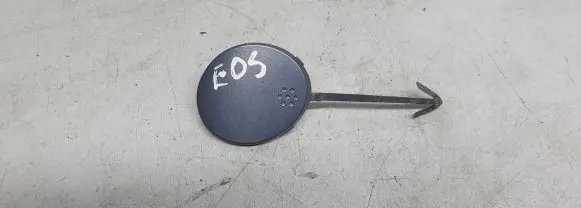 Rear bumper row hook cap/cover