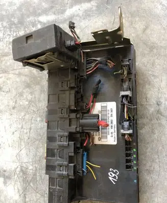 Mercedes-Benz C W203 Fuse module 2095450101 5DK00848610