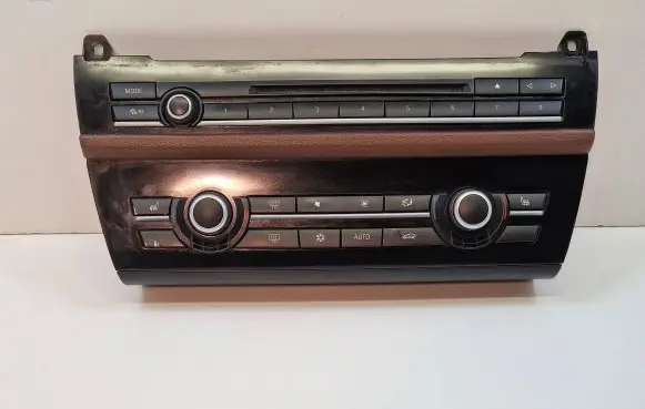 BMW 5 F10 F11 Climate control unit 16046610