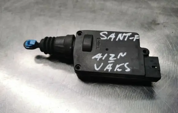 Hyundai Santa Fe Tailgate boot lock/latch motor 