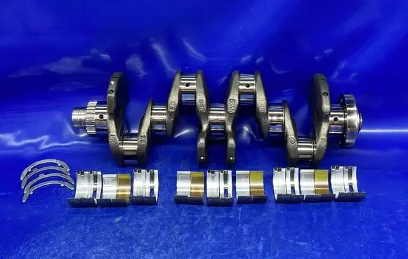 Volkswagen PASSAT B7 Crankshaft 03L101B 38AA 03L105263