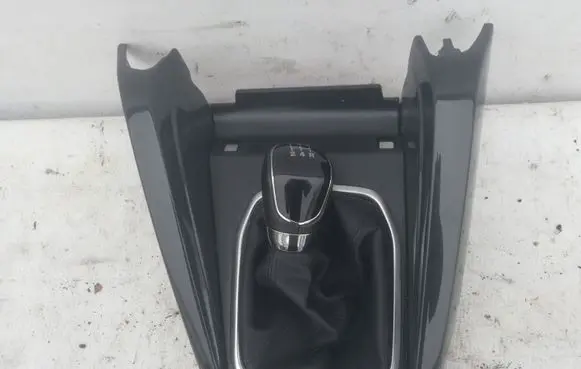 Ford Ecosport Gear shifter/selector 