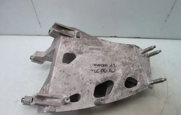 Mazda MX-30 Gearbox mounting bracket MX30