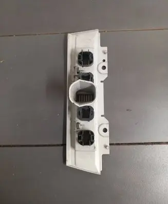Ford Focus Center console 4m51-13d734 83W38