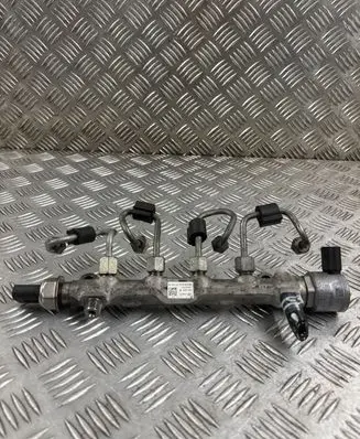Audi A6 S6 C7 4G Fuel main line pipe 04L089E