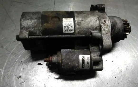 Nissan X-Trail T30 Starter motor LRS01667 PO000911