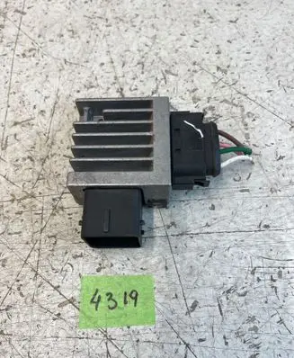 Renault Master III Glow plug pre-heat relay 271203982R 00882032