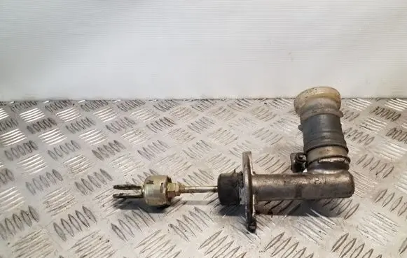 Hyundai Galloper Clutch master cylinder 