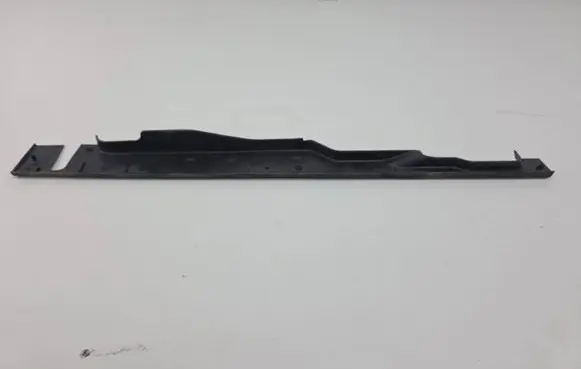 Audi A5 Fender end trim 8W6820582G