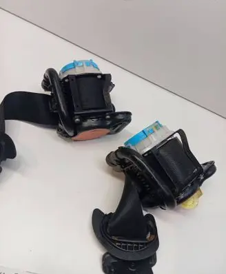 Mercedes-Benz B W246 W242 Front seatbelt A2468602685 A2468602585