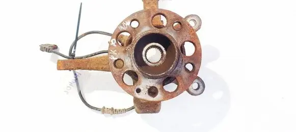 Mercedes-Benz A W169 Front wheel hub