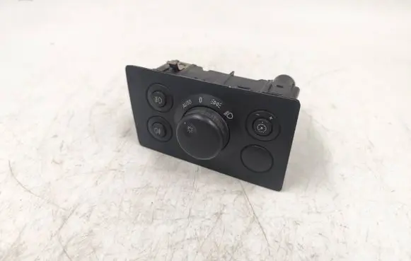 Opel Zafira B Light switch 13205872 04060140 0320