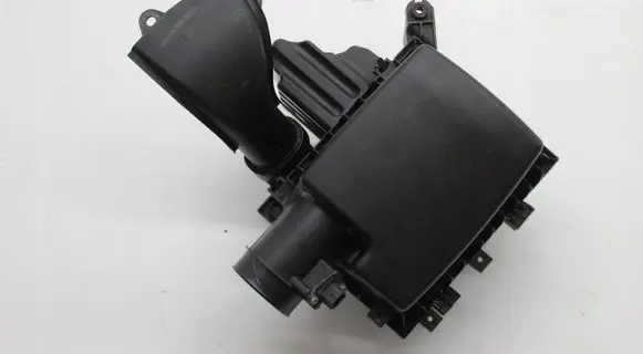 Mercedes-Benz X-class W470 Air filter box 4JA1A