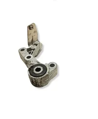 BMW 1 F70 Engine mount bracket 9799982 1727681 240425
