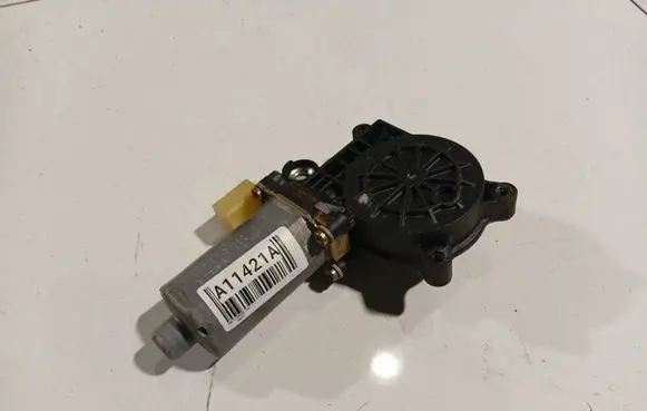 BMW 3 E46 Front door window regulator motor 676283620640