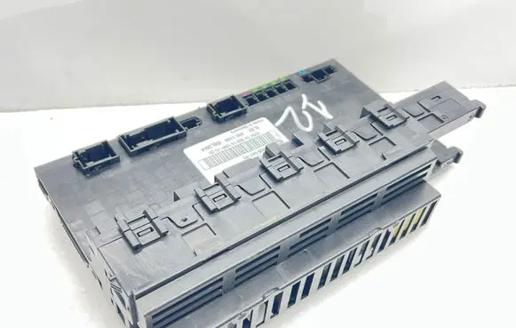 Mercedes-Benz E W211 Fuse module 2115455101 5DK00804745