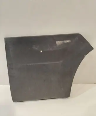 Rear fender molding trim