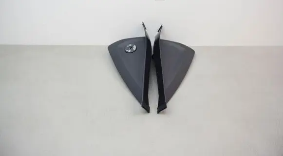BMW 1 F40 Dashboard side end trim 6823270 9483731